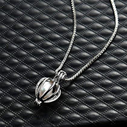 Imaginea din Perla dorințelor în perle cu cercei și inel