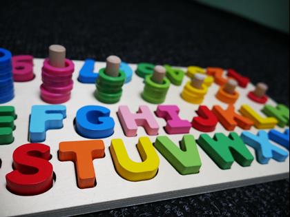 Imaginea din Joc educativ din lemn alfabet și cifre