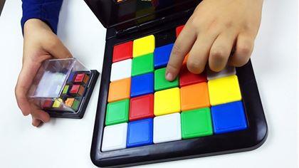 Imaginea din Joc social pentru 2 - Cubul Rubik 