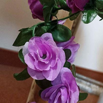 Imaginea din Ghirlandă cu trandafiri - mov