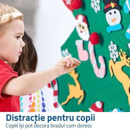 Imaginea Pom de Crăciun montat pe perete pentru decorare