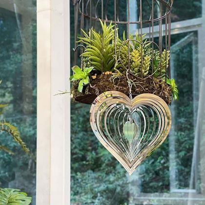 Imaginea din Decorațiuni grădină - mori de vânt în formă de inimă