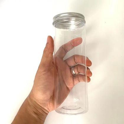 Imaginea din Recipient transparent pentru alimente 20 cm