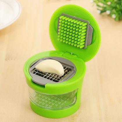 Imaginea din Tocător manual de usturoi + 2 accesorii