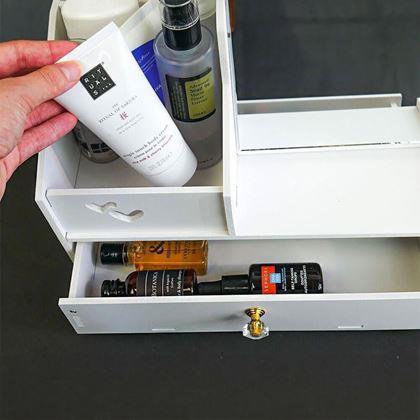 Imaginea din Organizator cosmetic cu oglinda