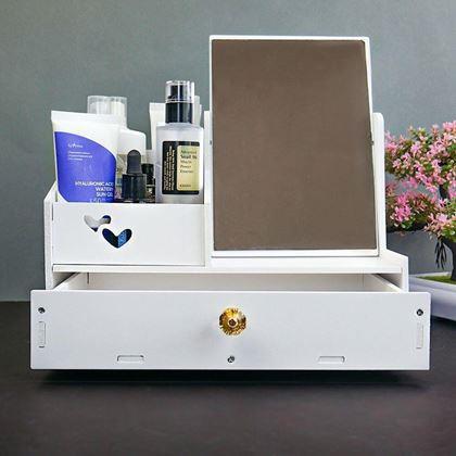 Imaginea din Organizator cosmetic cu oglinda