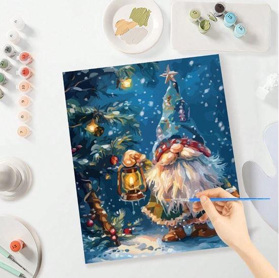 Imaginea din Pictura pe numere, pânză întinsă pe ramă - Elf de Crăciun