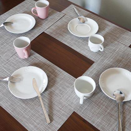 Imaginea din Suport colorat pentru masă - cremoase