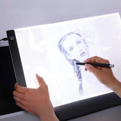 Imaginea din Placă LED luminoasă pentru desenat
