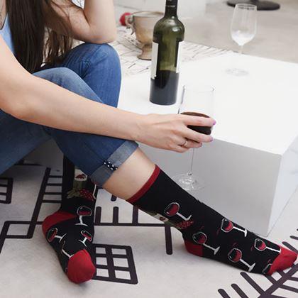 Imaginea din Șosete haioase - vin
