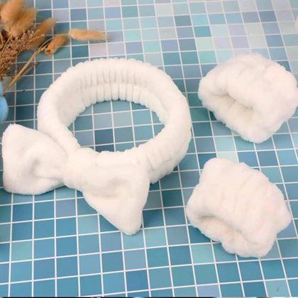 Imaginea din Set de brățări și bandă pentru spălarea feței