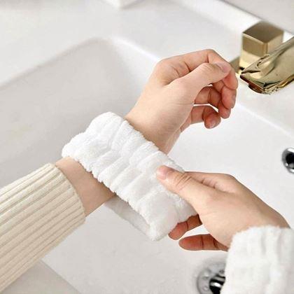 Imaginea din Bentita cosmetică și brățările pentru spălarea feței