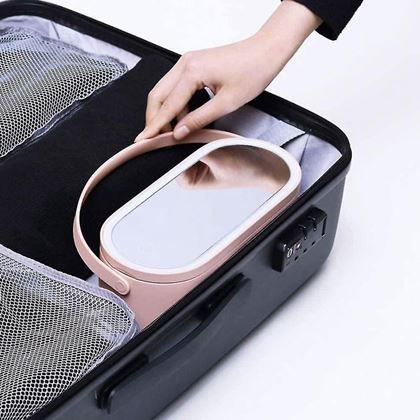 Imaginea din Trousse de maquillage avec miroir LED