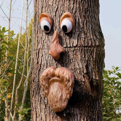 Imaginea din Decorațiune pe copac  -  față înfricoșătoare