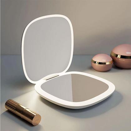 Imaginea din Oglindă cosmetică de călătorie cu iluminare