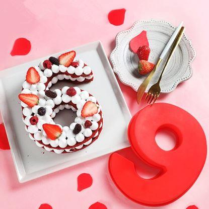 Imaginea Formă de copt din silicon în formă de cifră