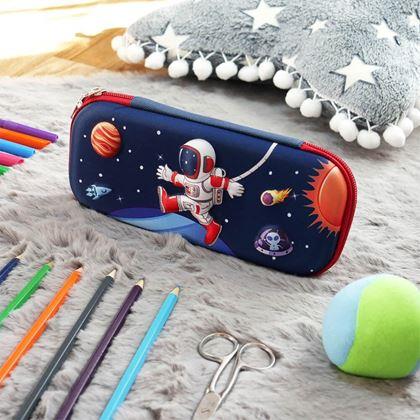 Imaginea din Penalul școlar  -  astronaut