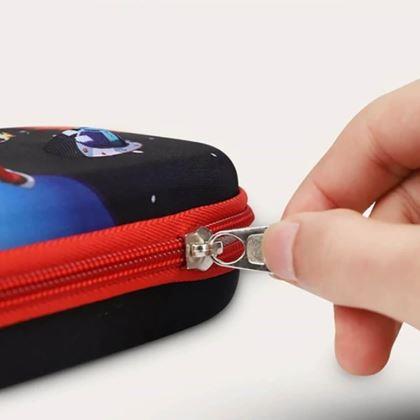 Imaginea din Penalul școlar  -  astronaut