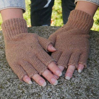 Imaginea din Mănuși fără degete  -  maro