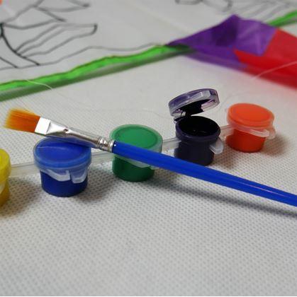 Imaginea din Zbor de colorat cu dragon zburător  -  Girafe