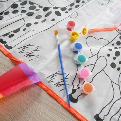 Imaginea din Zbor de colorat cu dragon zburător  -  Girafe