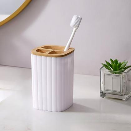 Imaginea din Set de baie alb cu elemente din lemn - 4 piese