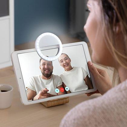 Imaginea din Lumina LED pentru selfie pe telefon mobil