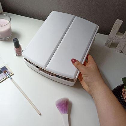 Imaginea din Oglindă cosmetică pliabilă cu iluminare LED