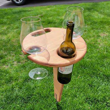 Imaginea din Masa de vin plianta cu suporturi pentru pahare