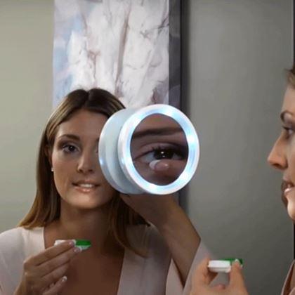 Imaginea din Oglindă cosmetică cu iluminare