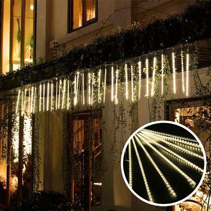 Imaginea din Iluminat de Crăciun cu fulgi căzători  -  lumină călduroasă