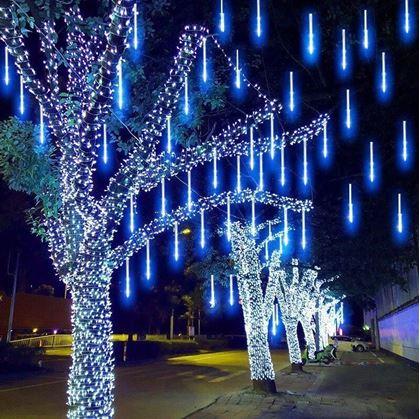 Imaginea din Iluminat de Crăciun cu fulgi căzători  -  lumină rece