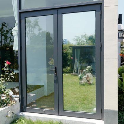 Imaginea din Folie oglindă pentru ferestre 200 cm  -  argintie