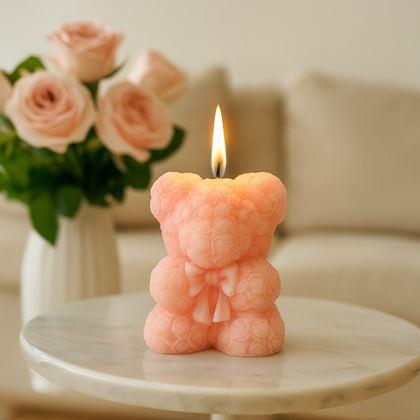 Imaginea din Lumânare cadou ursuleț de pluș făcut din trandafiri - roz

