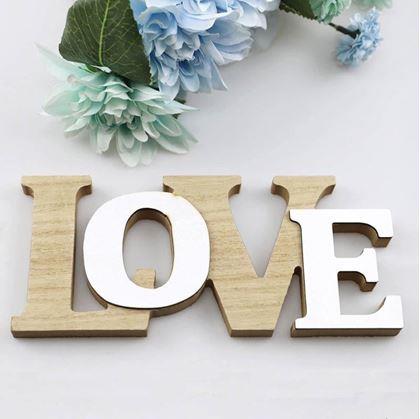 Imaginea din Decor din lemn LOVE