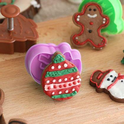 Imaginea din Decorațiuni de Crăciun cu timbru pentru biscuiți (set 4 bucăți)