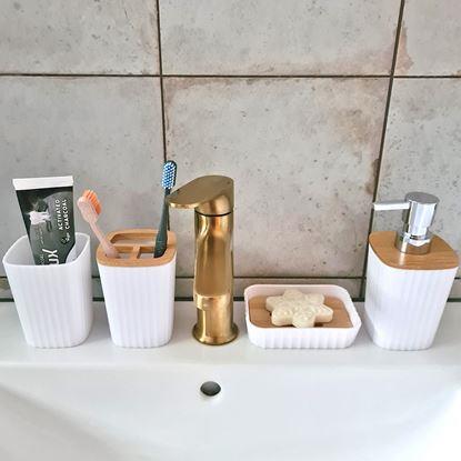 Imaginea Set de baie alb cu elemente din lemn - 4 piese