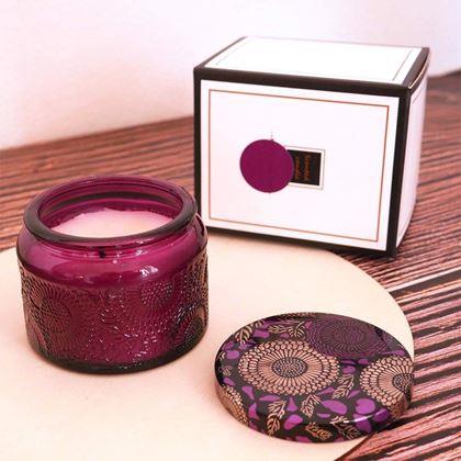 Imaginea din Lumanare parfumată în sticlă  -  violet, aromă de flori