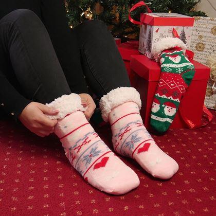 Imaginea din Șosete călduroase de Crăciun cu blană  - ornamente de sărbătoare