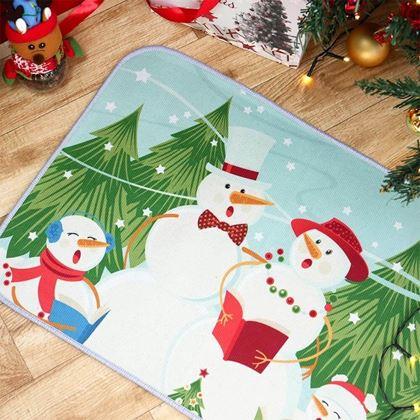 Imaginea din Roșcovă de Crăciun  - oameni de zăpadă