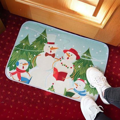 Imaginea din Roșcovă de Crăciun  - oameni de zăpadă