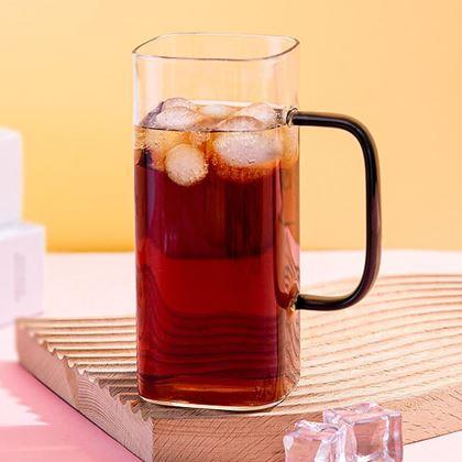 Imaginea din Pahar pătrat cu capac, pai și mâner - 350 ml