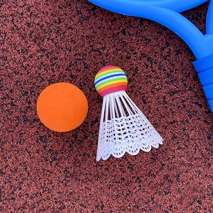 Imaginea din Set de badminton pentru copii – rachete, minge, fluturaș