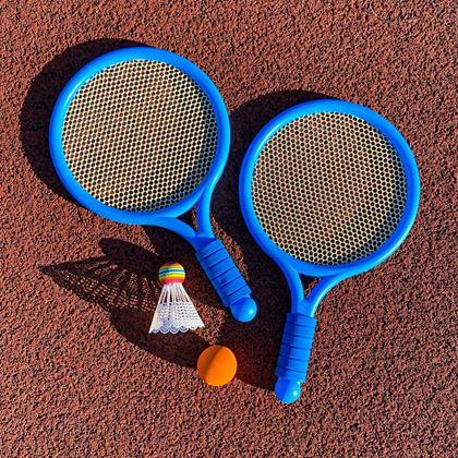 Imaginea din Set de badminton pentru copii – rachete, minge, fluturaș