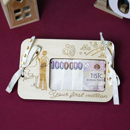 Imaginea din Cadou de nuntă - cutie din lemn pentru bani