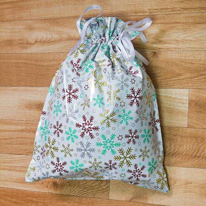 Imaginea din Geanta de ambalare cadou de Craciun cu sfoara - 51x39 cm - fulgi de zăpadă