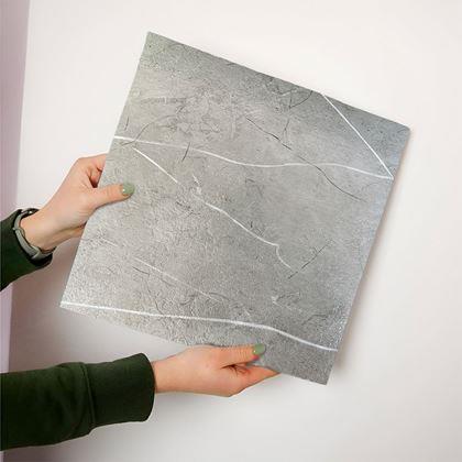 Imaginea din Placă autoadezivă 30x30 cm  -  marmură gri deschis