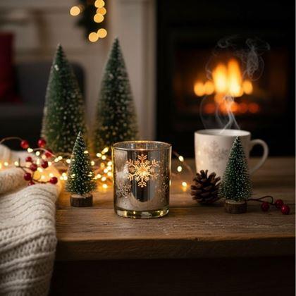 Imaginea din Sfeșnic de Crăciun din sticlă pentru lumânare tip pastilă -  fulgi de zăpadă