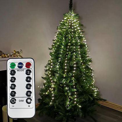 Imaginea din Iluminat LED de Crăciun cu telecomandă – fără încurcături, cu distribuție uniformă a luminițelor