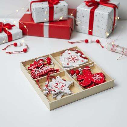 Imaginea din Set de ornamente din lemn 12 bucăți - mix de Crăciun